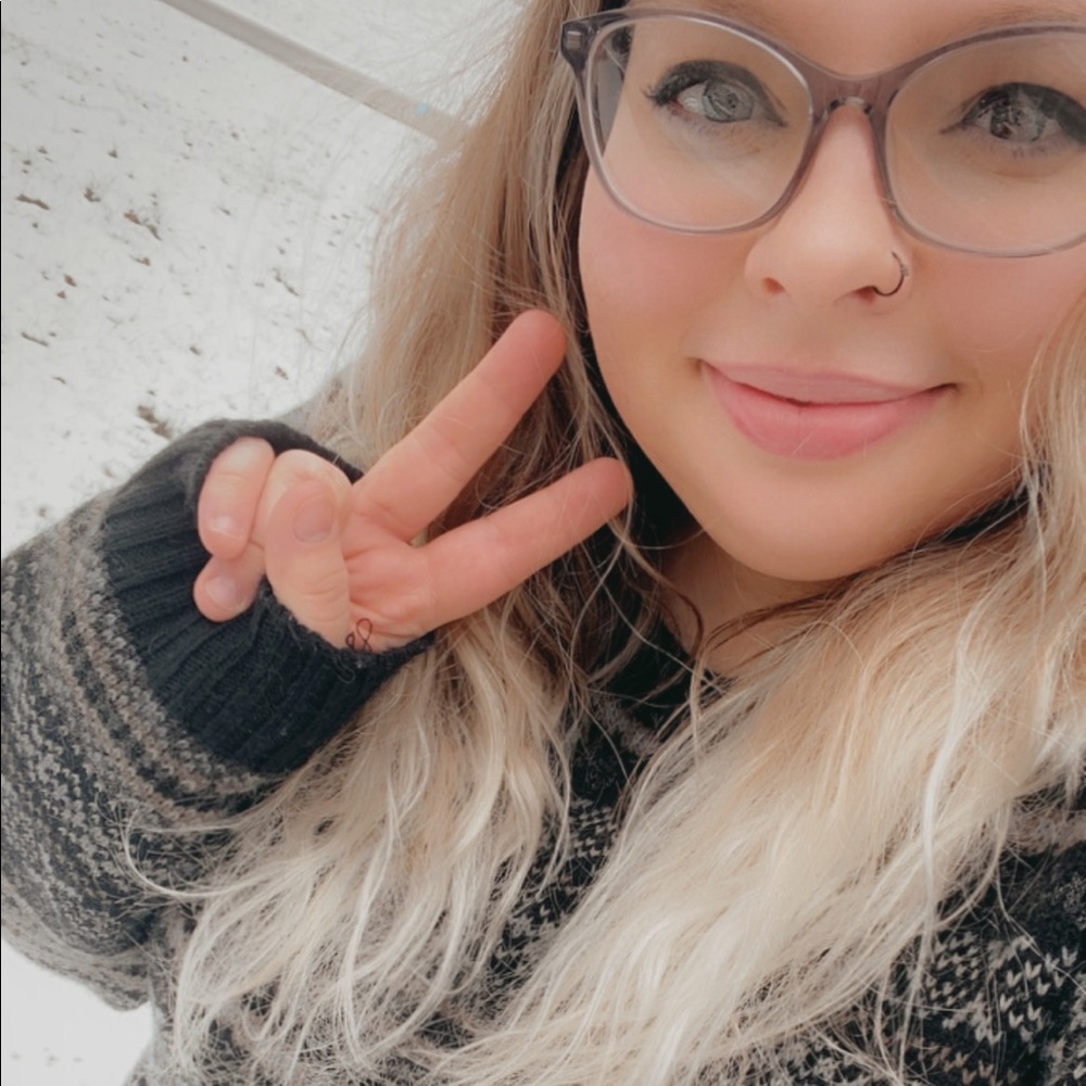 Meet your Posher, Shelby